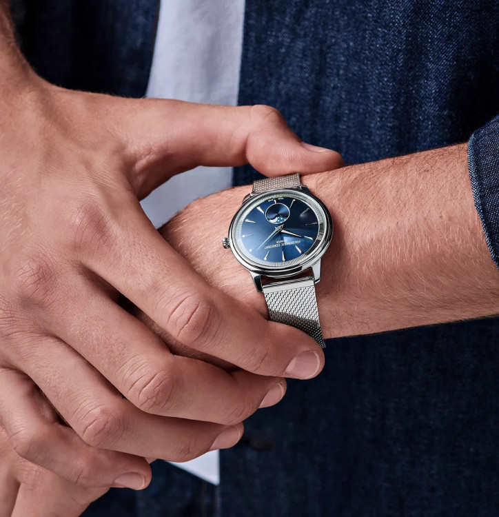 ساعت جذاب سوئیسی